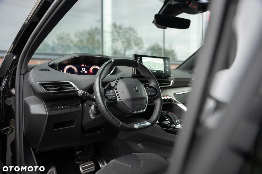 Peugeot 5008 1.6 PureTech GT Pack S&S EAT8 - 22