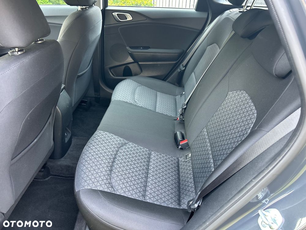 Kia Ceed 1.5 T-GDI OPF Spirit - 11