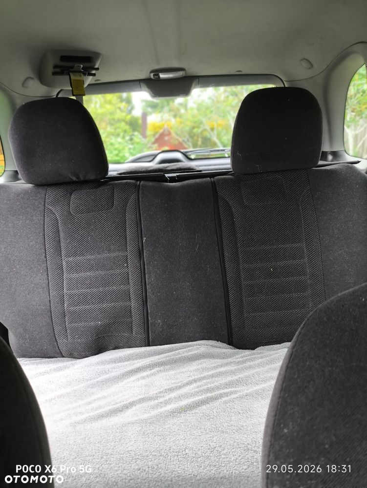 Toyota RAV4 1.8 VVT-i Terra 2WD - 24
