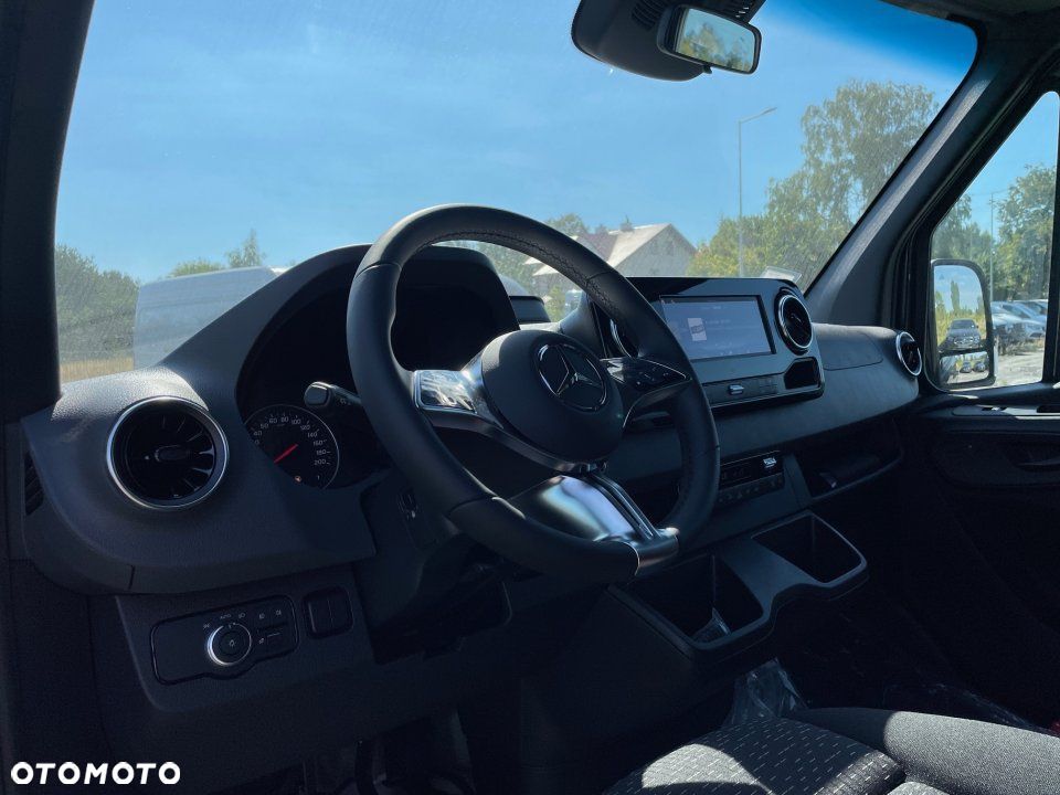 Mercedes-Benz Sprinter - 6