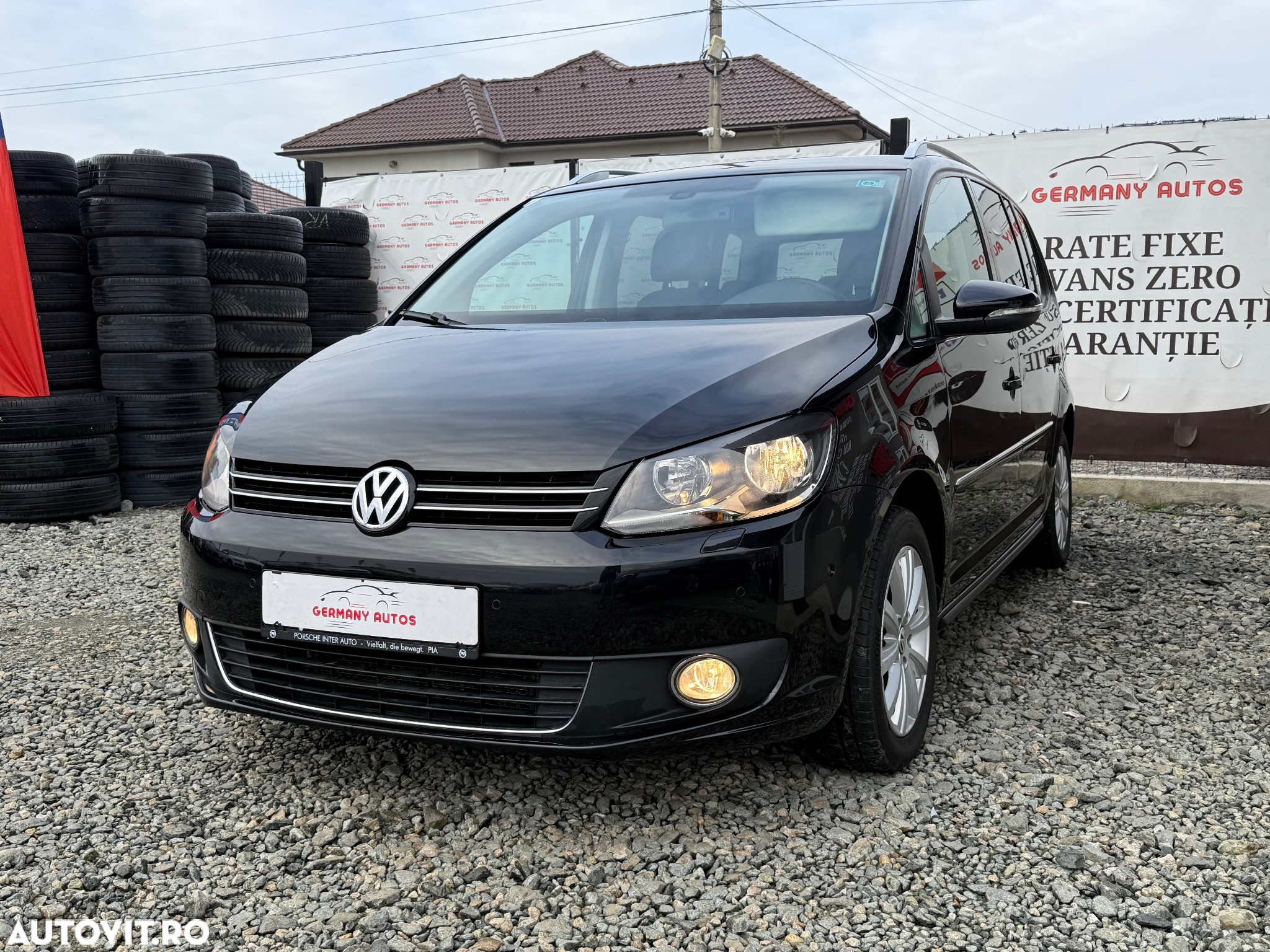 Volkswagen Touran 1.6 TDI DSG Highline - 9