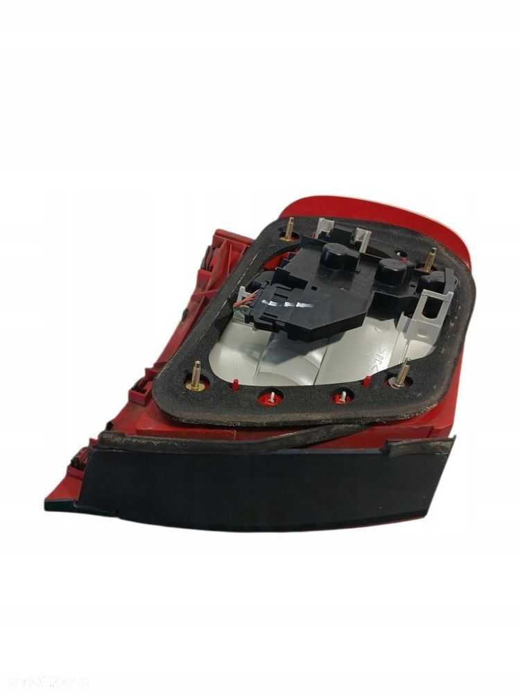 lampa prawa tylna tył audi a4 b5 sedan 8d0945096f a4 b5 sedan - 4