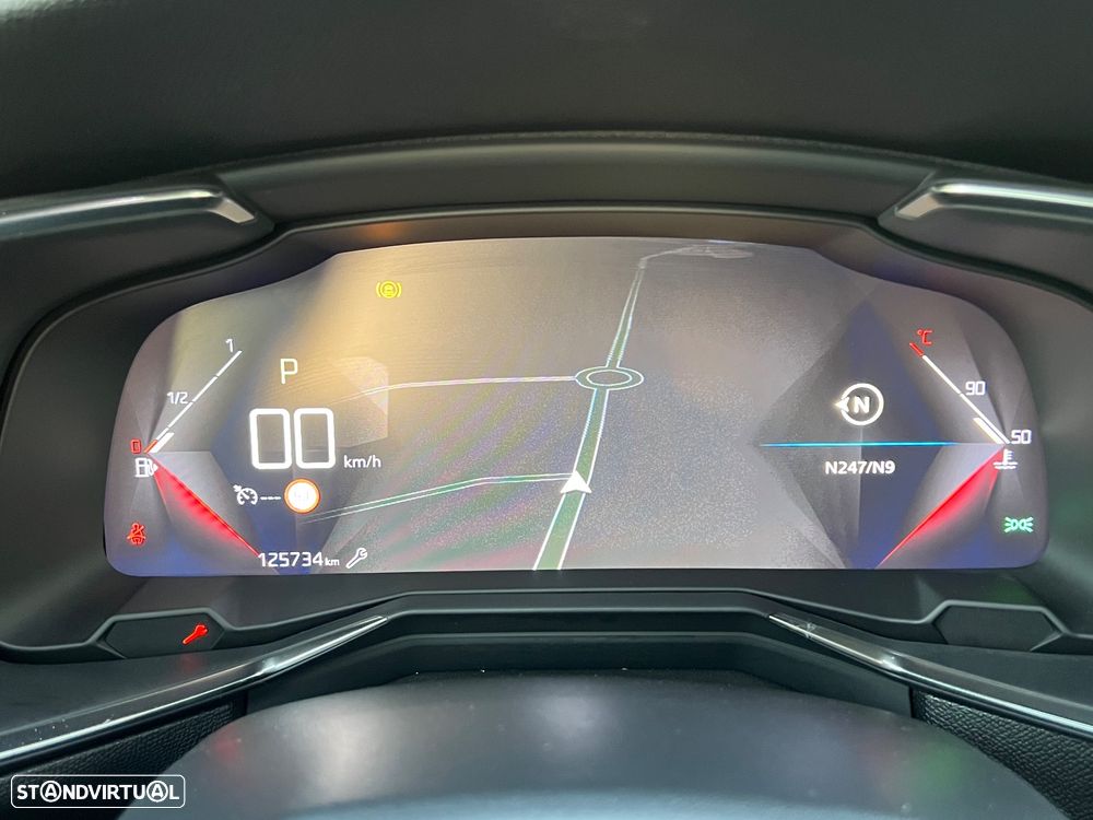 DS DS7 Crossback 1.5 BlueHDi Performance Line EAT8 - 16