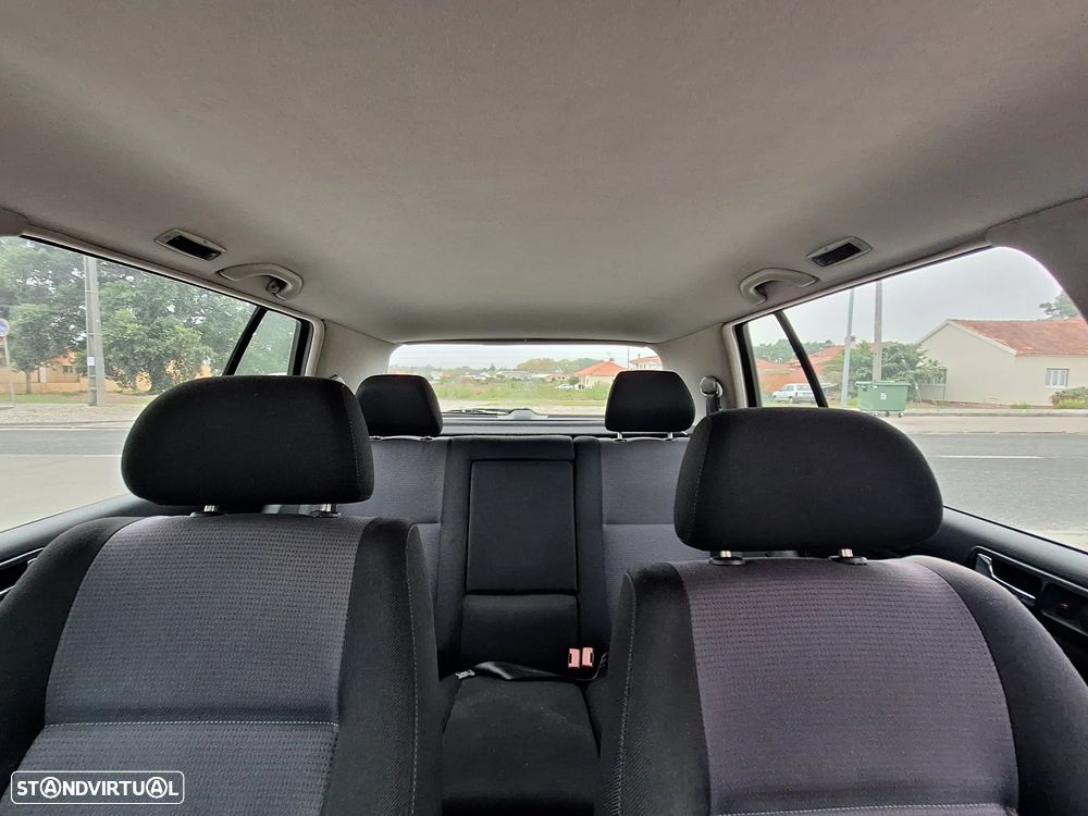 VW Golf 1.4i 25 Anos - 7