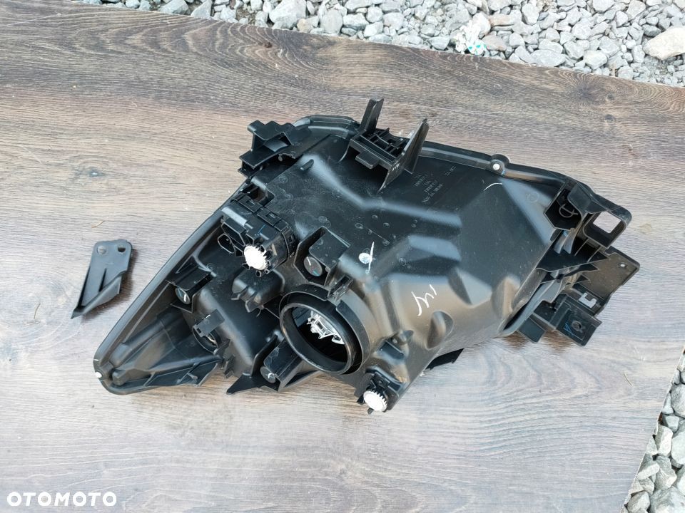 Lampa prawa lewa Mazda 2 14- - 3