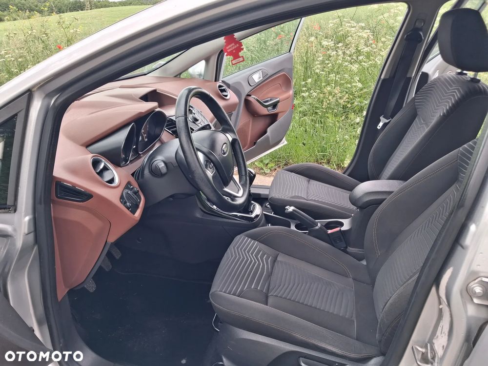 Ford Fiesta 1.5 TDCi SYNC Edition - 12