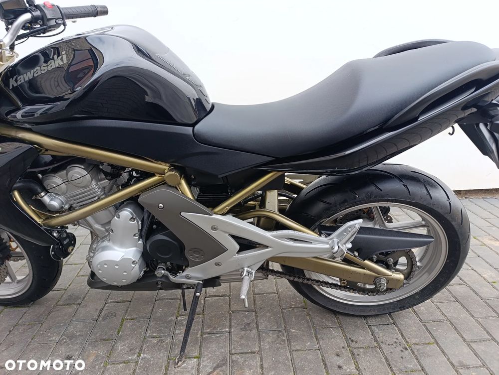 Kawasaki ER - 16