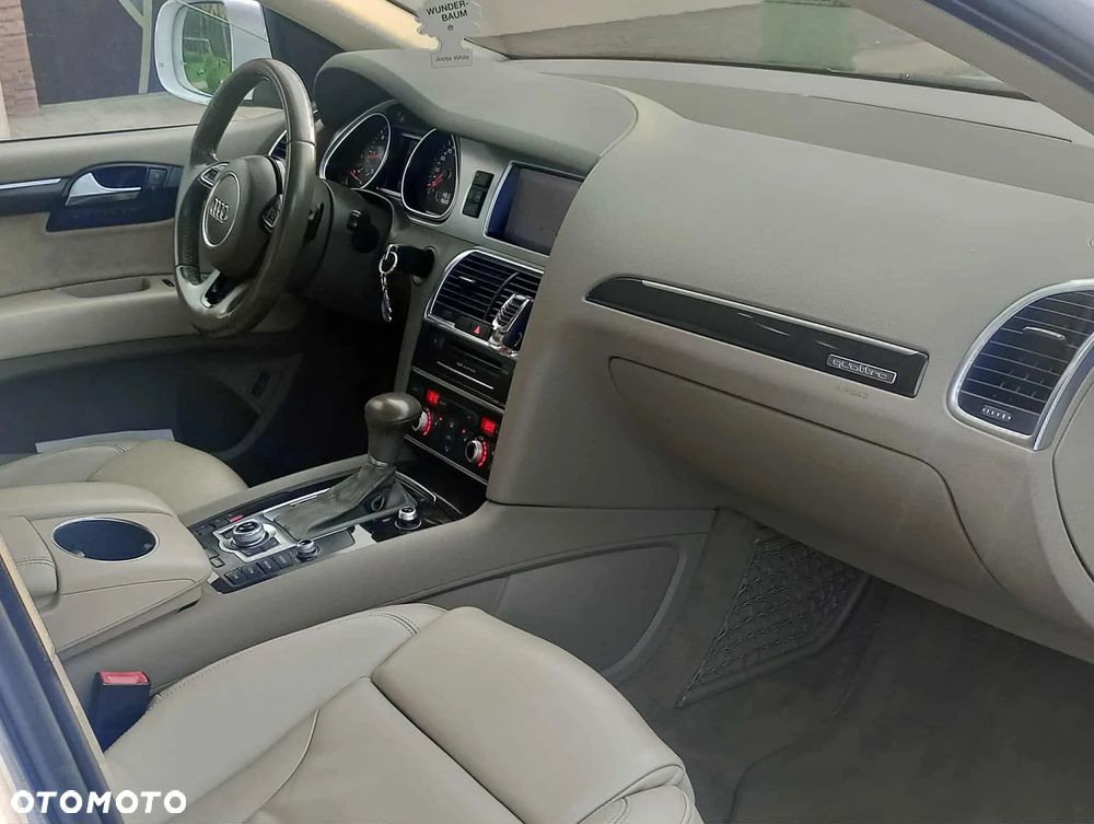 Audi Q7 3.0 TDI DPF clean diesel Quattro Tiptronic - 9