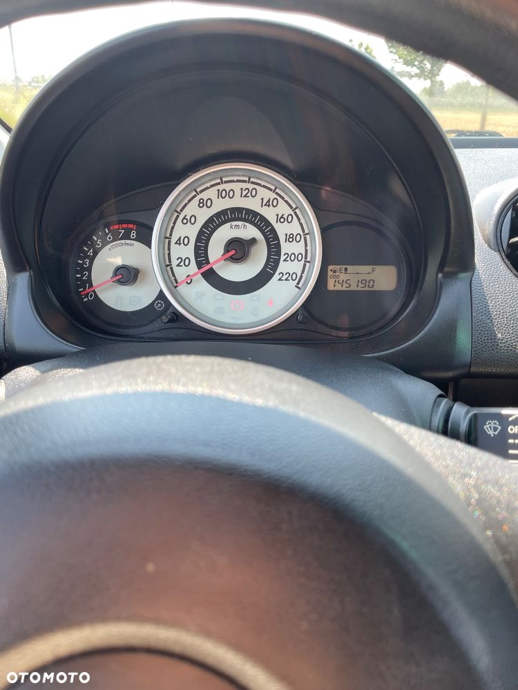 Mazda 2 - 7