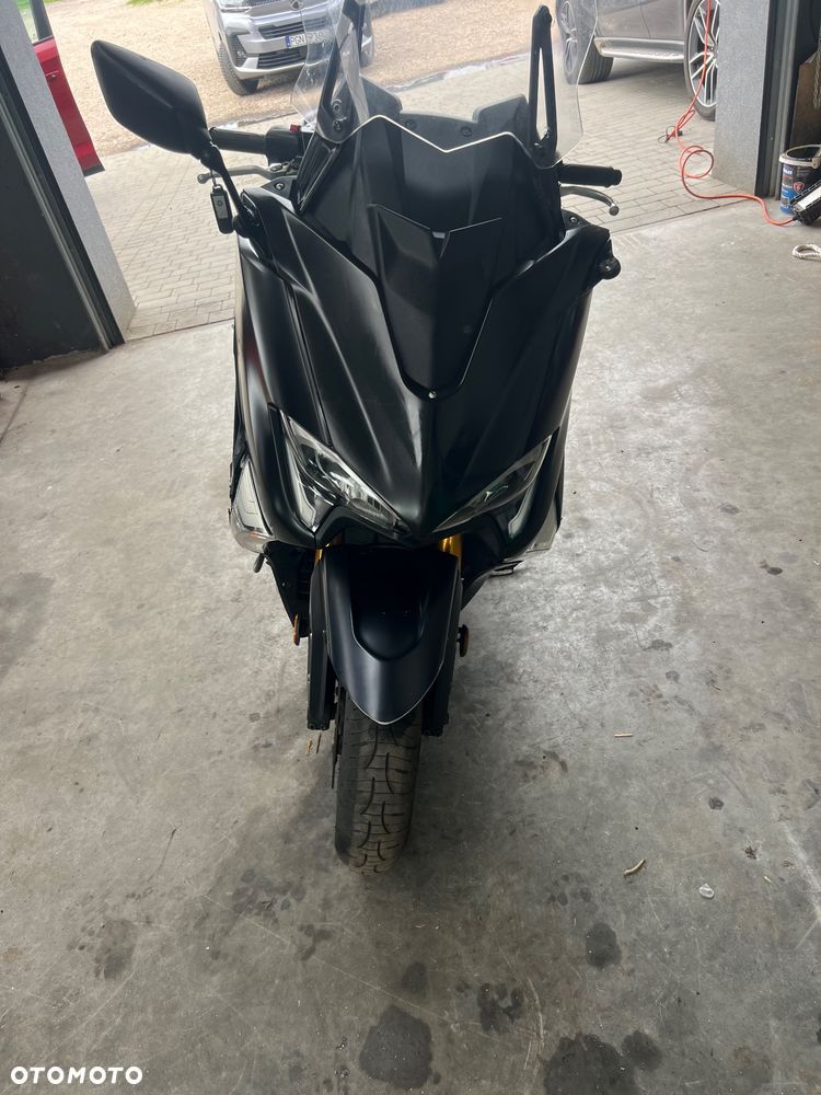 Yamaha Tmax - 24