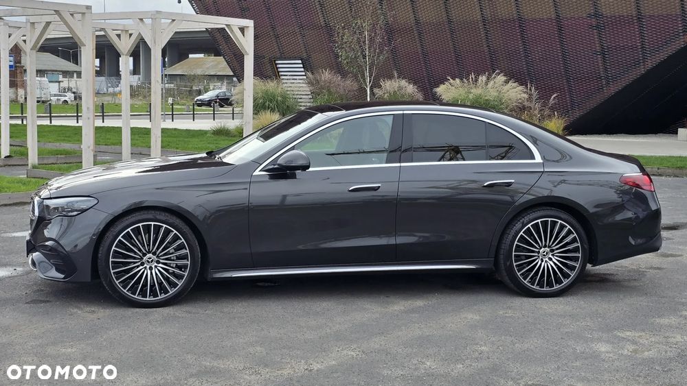 Mercedes-Benz Klasa E 220 d 4-Matic AMG - 13