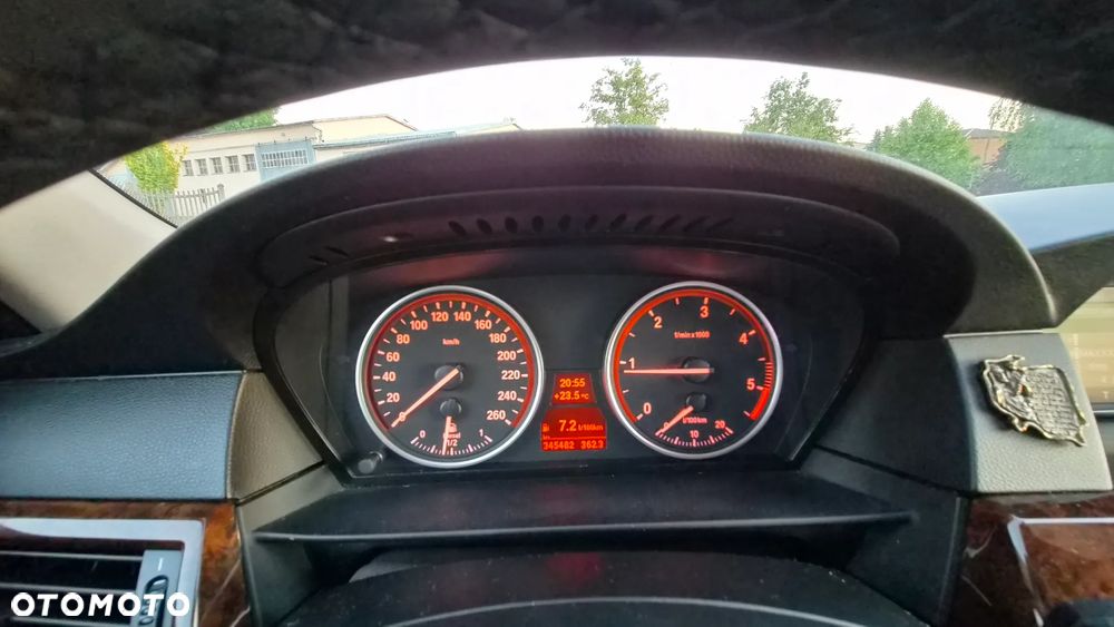 BMW Seria 5 520d Special Edition - 13