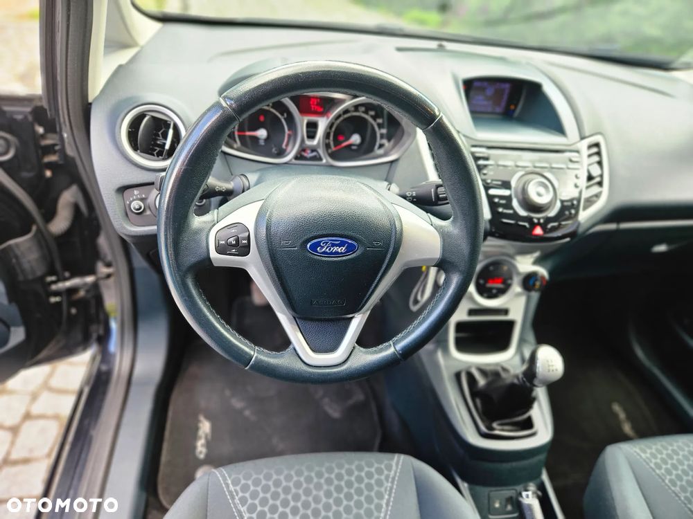 Ford Fiesta 1.25 Titanium X - 13