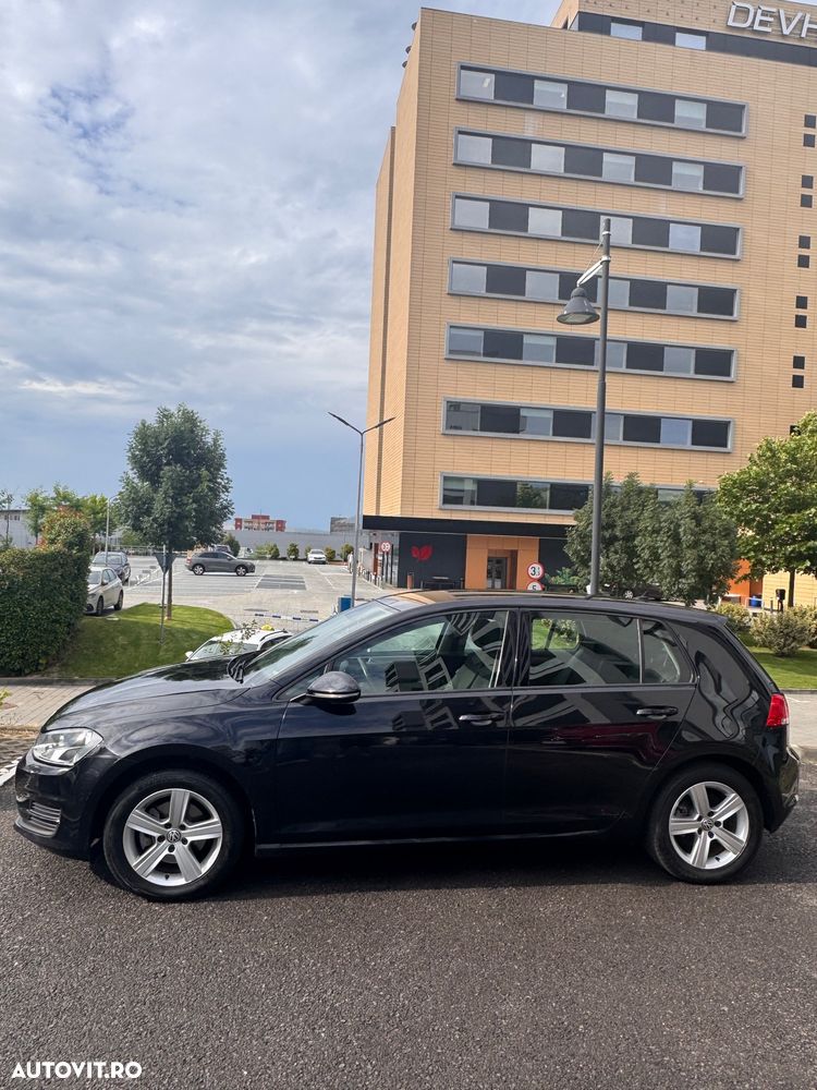 Volkswagen Golf - 9