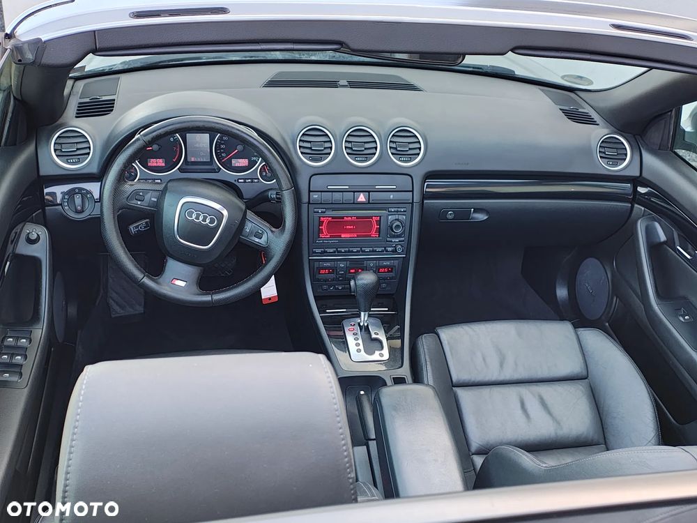 Audi A4 Cabrio 1.8 T multitronic - 6