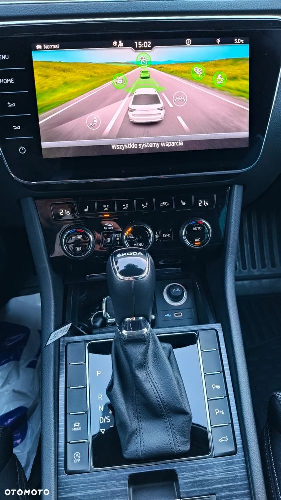 Skoda Superb 2.0 TDI Style DSG - 19