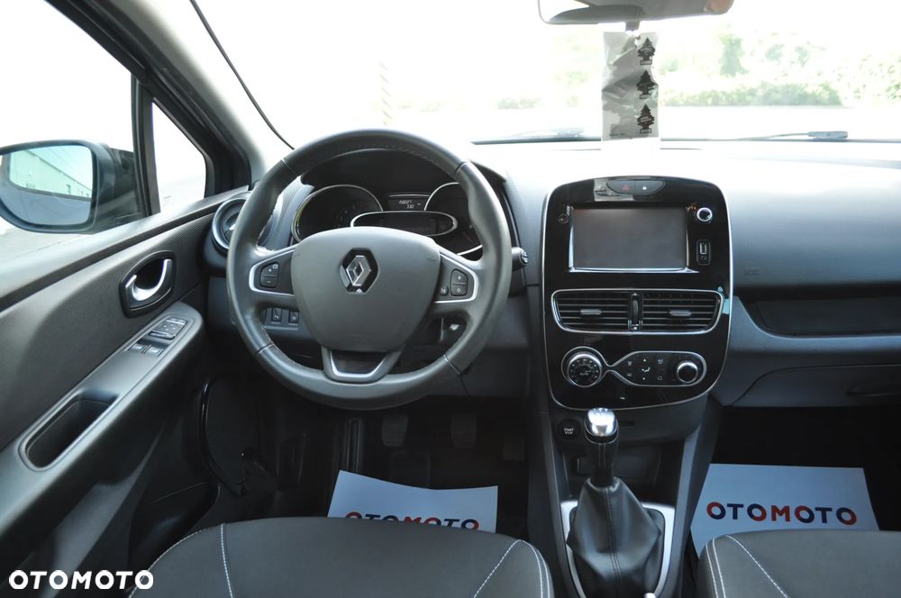 Renault Clio - 19