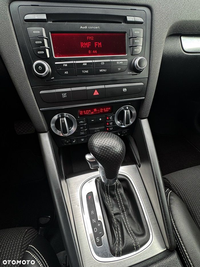 Audi A3 Sportback 2.0 TDI DSG S line Sportpaket plus - 22