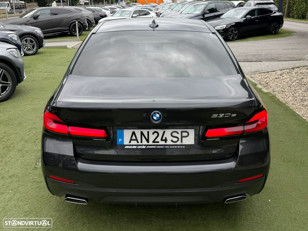 BMW 530 e Pack M - 13