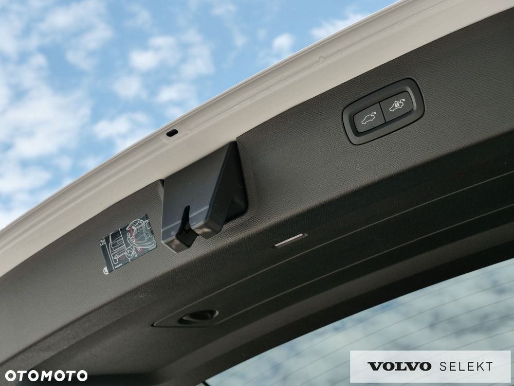 Volvo XC 90 - 37