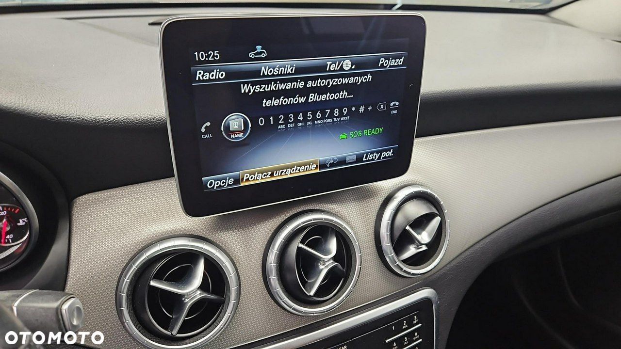 Mercedes-Benz CLA 180 7G-DCT Urban - 20