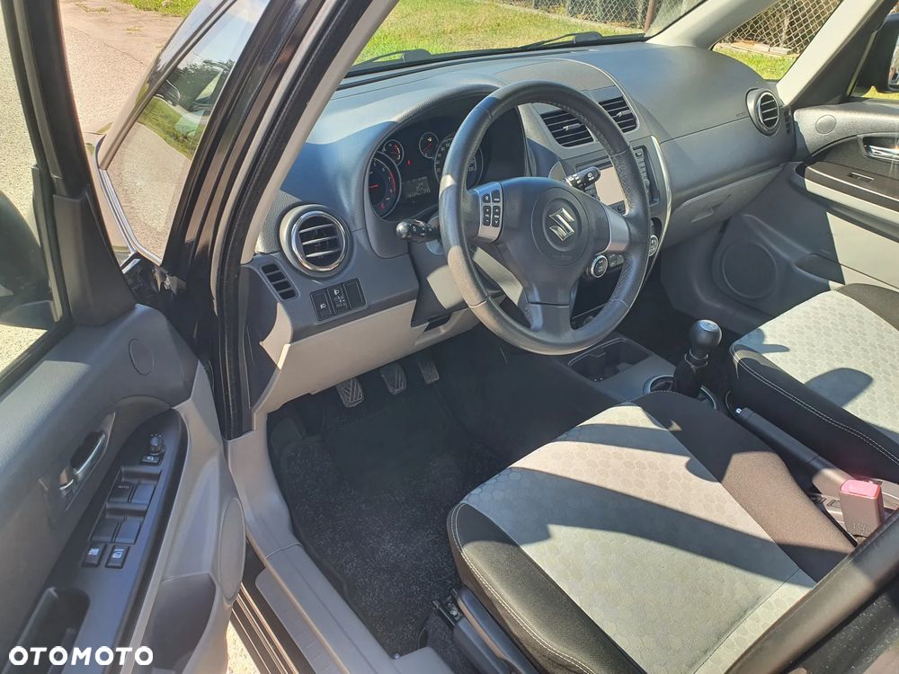 Suzuki SX4 1.6 VVT 4x2 Comfort - 9