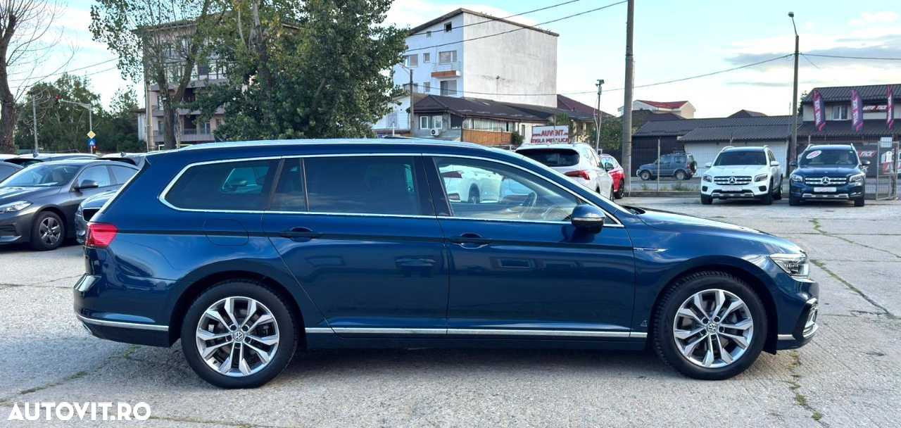 Volkswagen Passat - 10