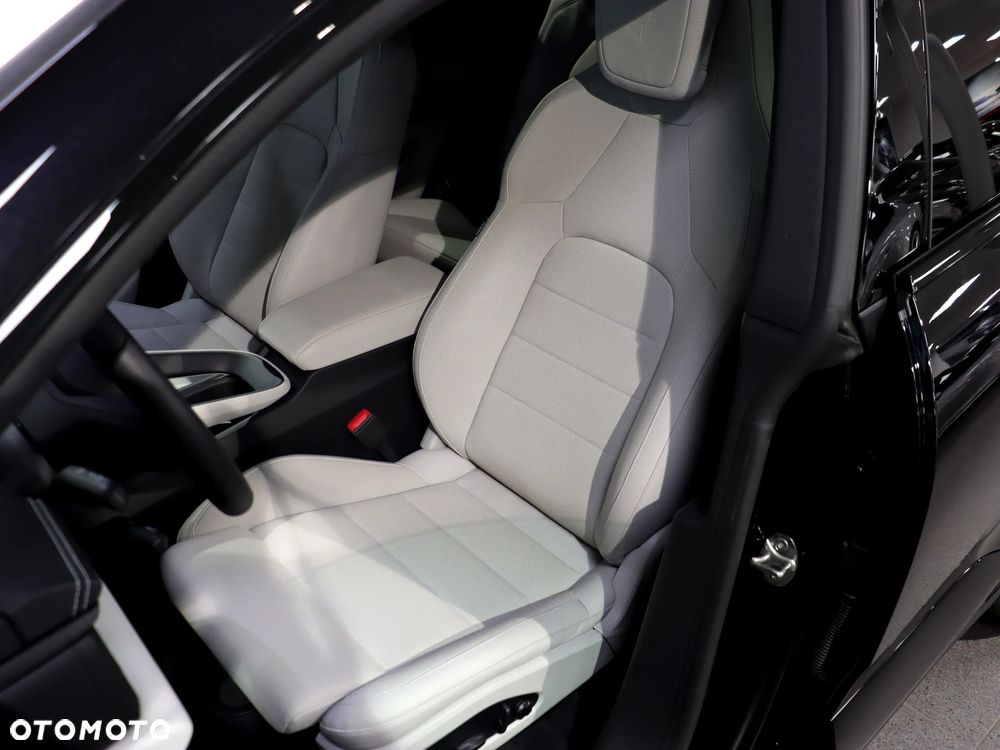 Porsche Macan 100kWh - 16
