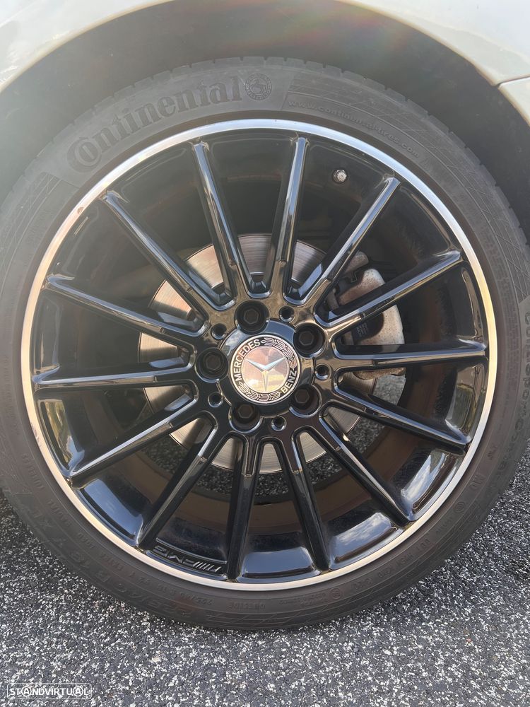 Mercedes-Benz CLA 220 d Shooting Brake AMG Line Aut. - 5