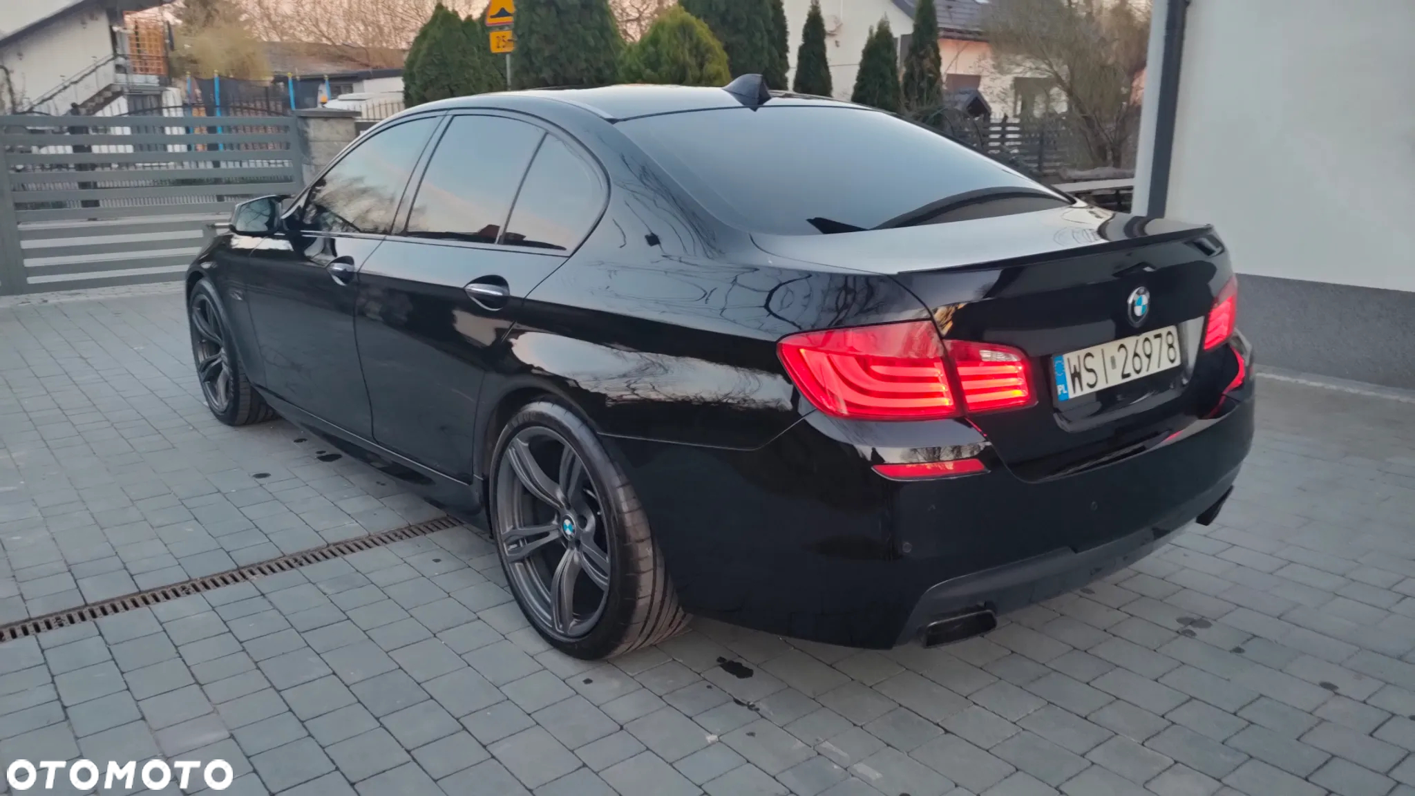 BMW Seria 5 550i xDrive Sport-Aut - 19