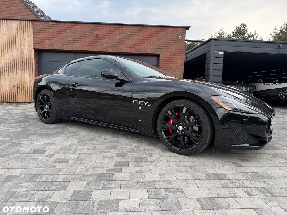 Maserati GranTurismo S Automat - 8