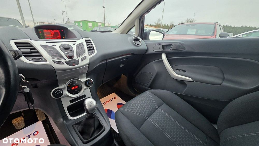 Ford Fiesta - 15