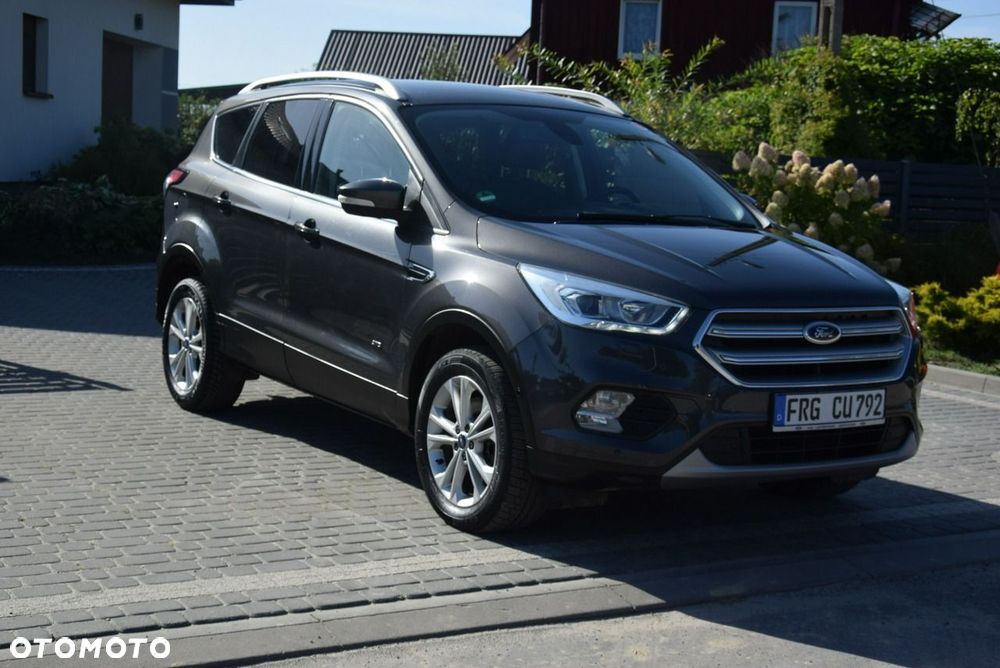 Ford Kuga 2.0 TDCi 4x4 Titanium - 2