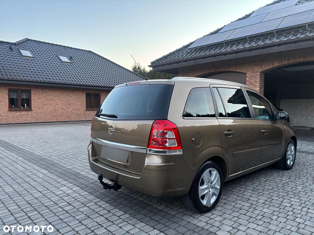 Opel Zafira 1.8 - 3