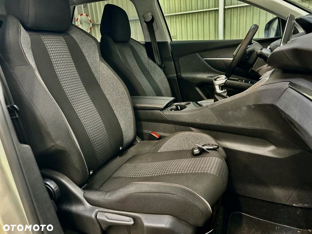 Peugeot 3008 PureTech 130 Stop & Start GPF Active Pack - 5