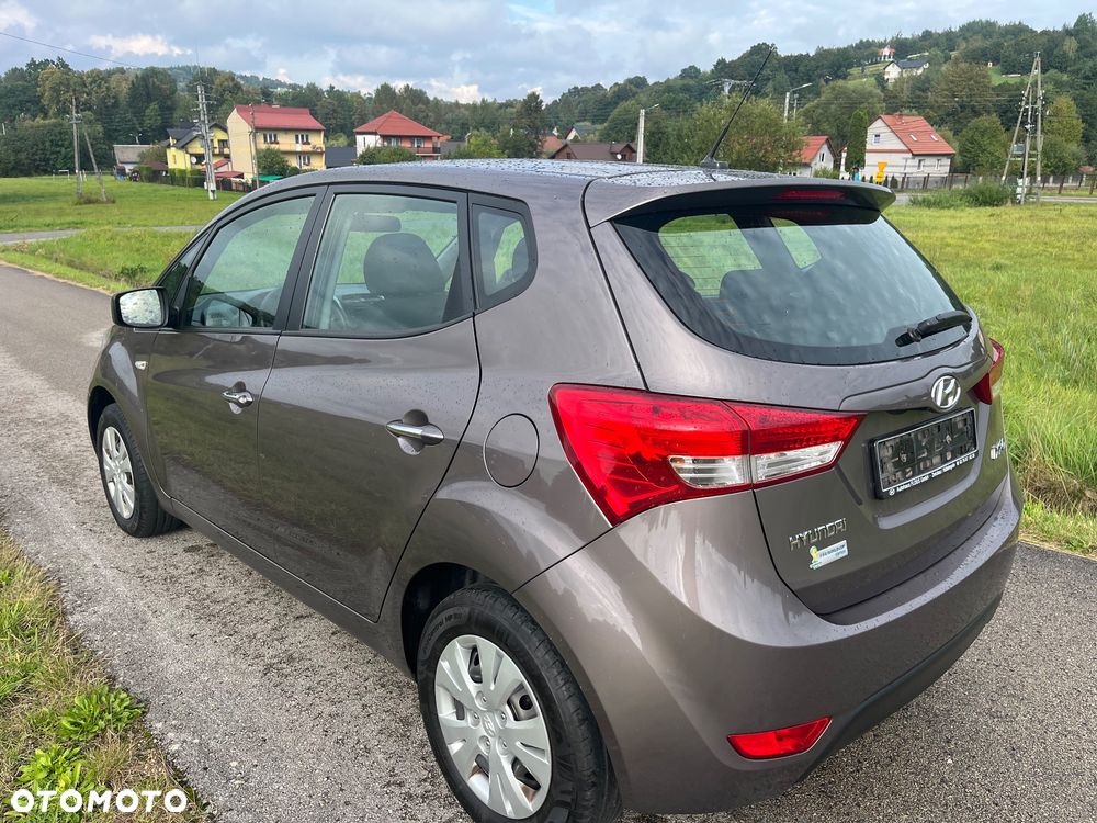 Hyundai ix20 1.4 UEFA EURO 2012 Edition - 13