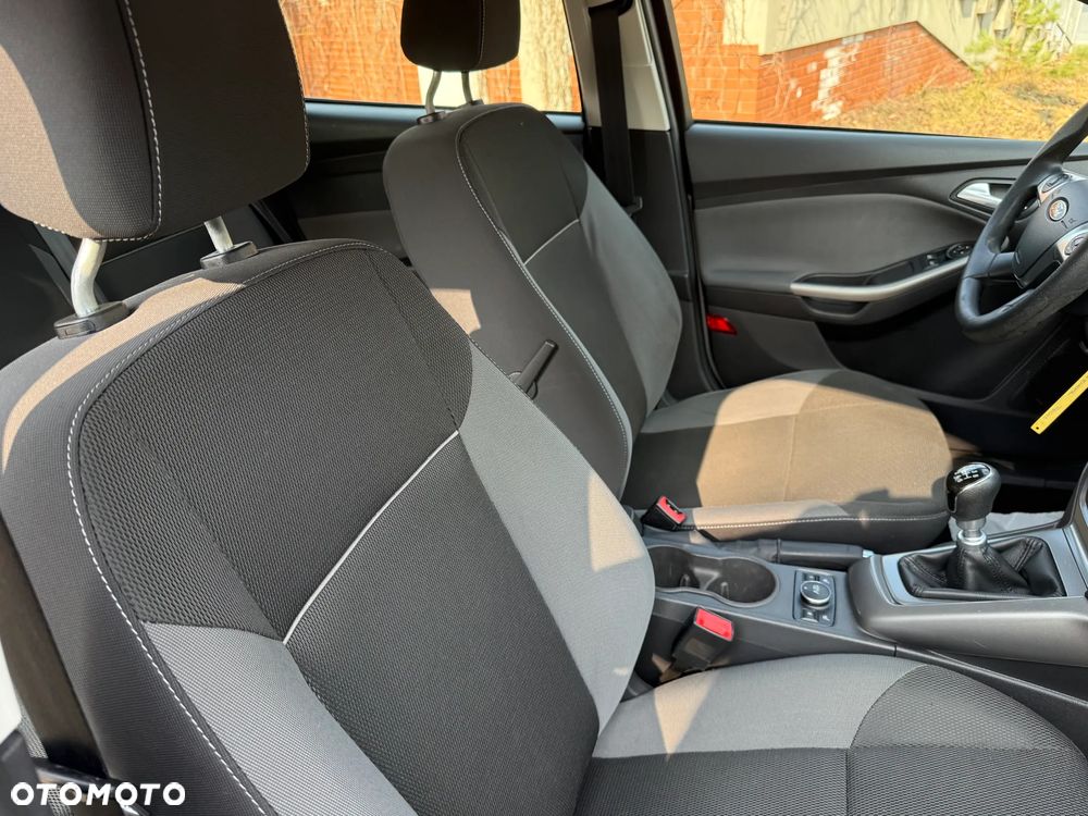Ford Focus - 17