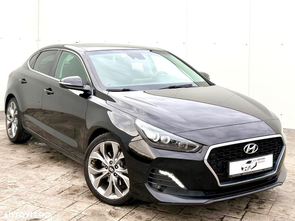 Hyundai i30 1.4 T-GDI Fastback Premium - 2