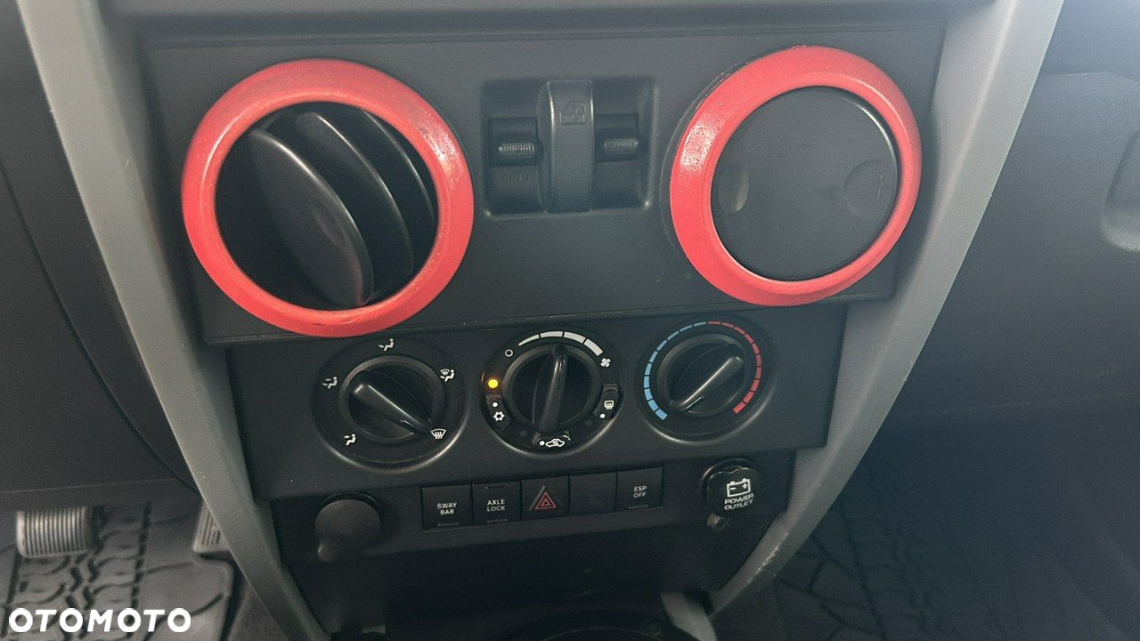 Jeep Wrangler - 14