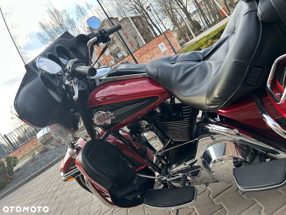 Harley-Davidson FLHTCU Ultra - 32