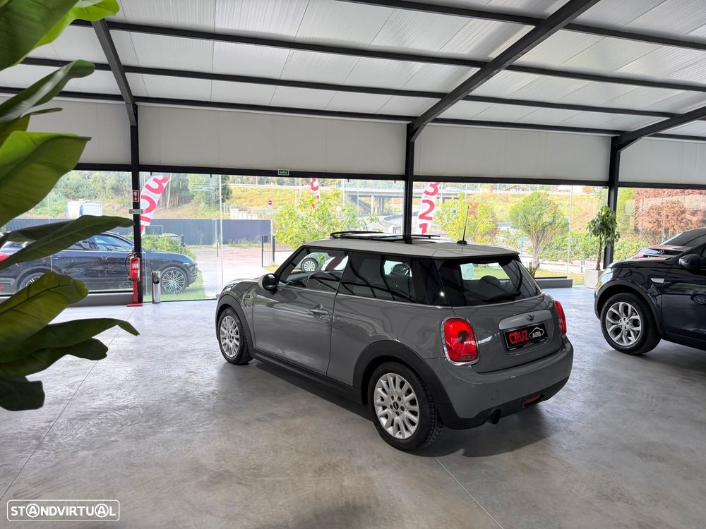 MINI 3 Portas Cooper D - 25