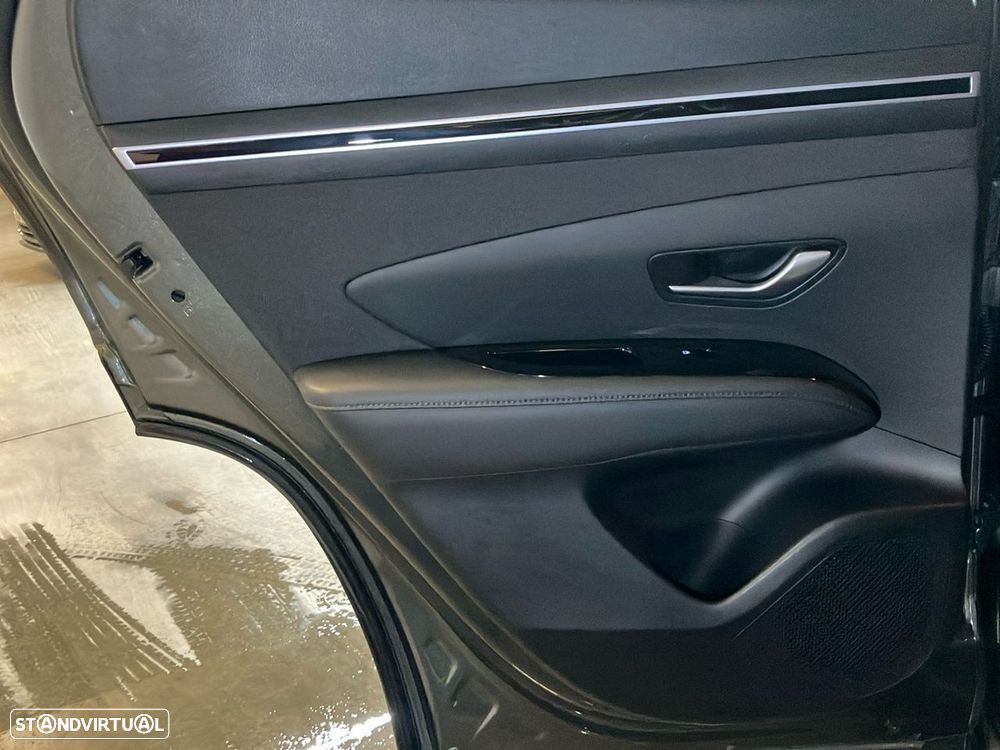 Hyundai Tucson 1.6 T-GDI HEV Vanguard - 23