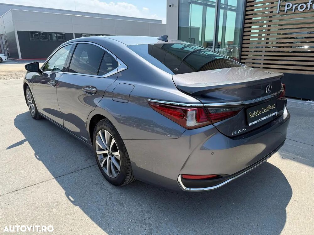 Lexus Seria ES - 7