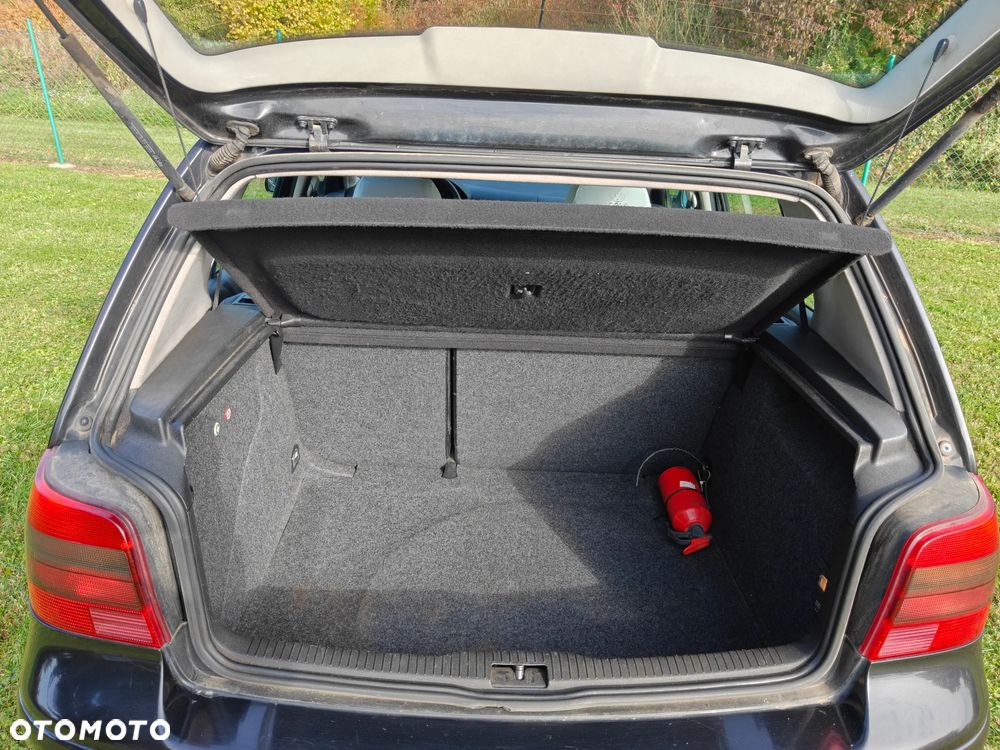 Volkswagen Golf - 13