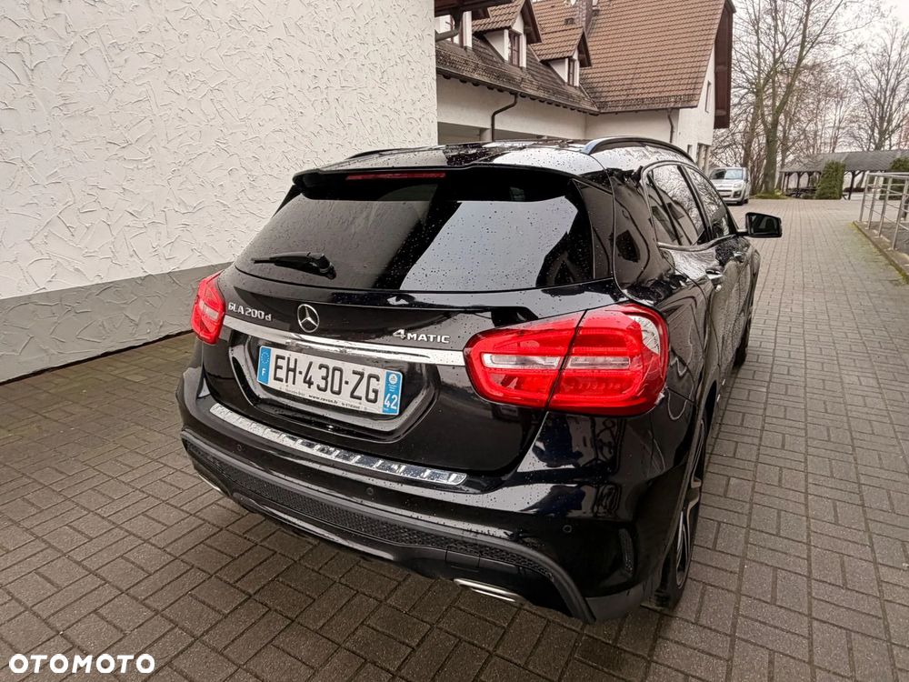 Mercedes-Benz GLA 200 (CDI) d 4Matic 7G-DCT AMG Line - 15
