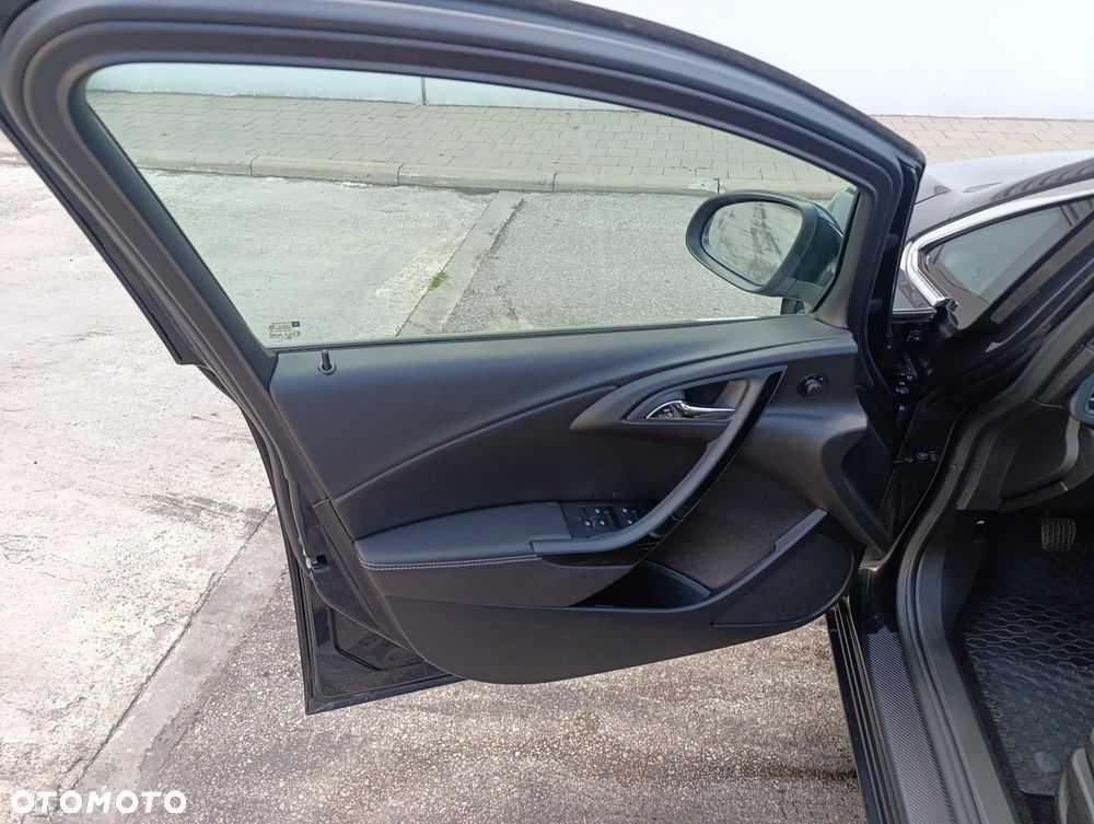 Opel Astra 1.4 Turbo Exklusiv - 16