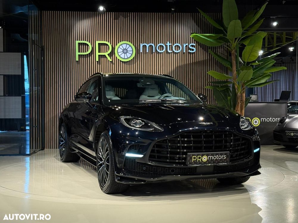 Aston Martin DBX - 4