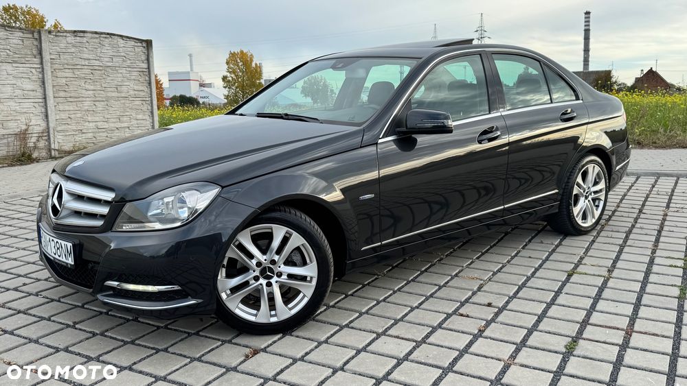 Mercedes-Benz C-Class 2011 photo 5
