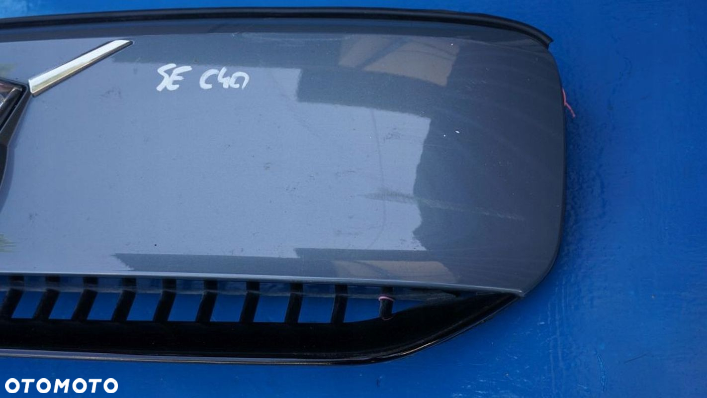 VOLVO C40 XC40 RECHARGE LIFT - GRILL ATRAPA - 2