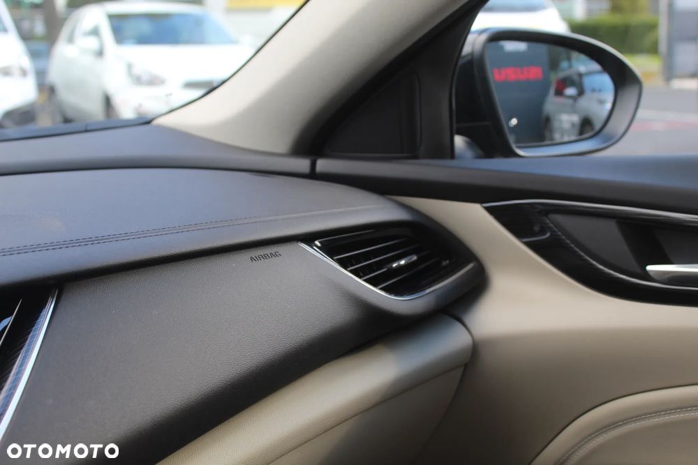 Opel Insignia - 30